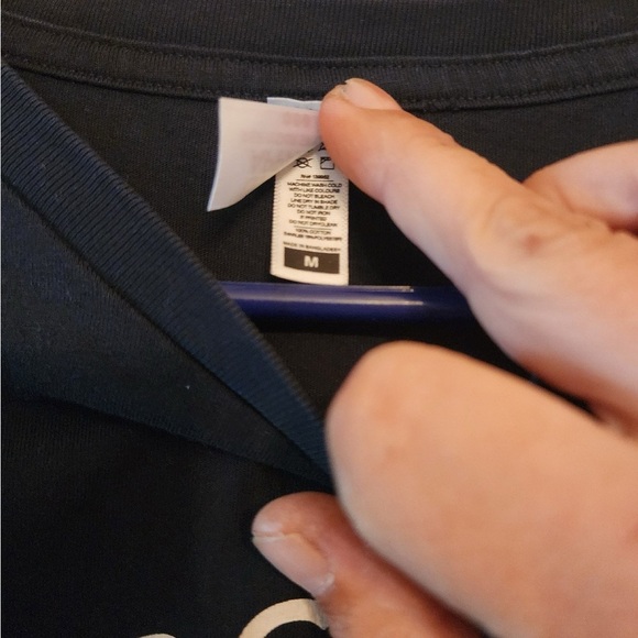 Gatlinburg Tennessee black graphic t-shirt cropped size womens medium - Picture 4 of 4